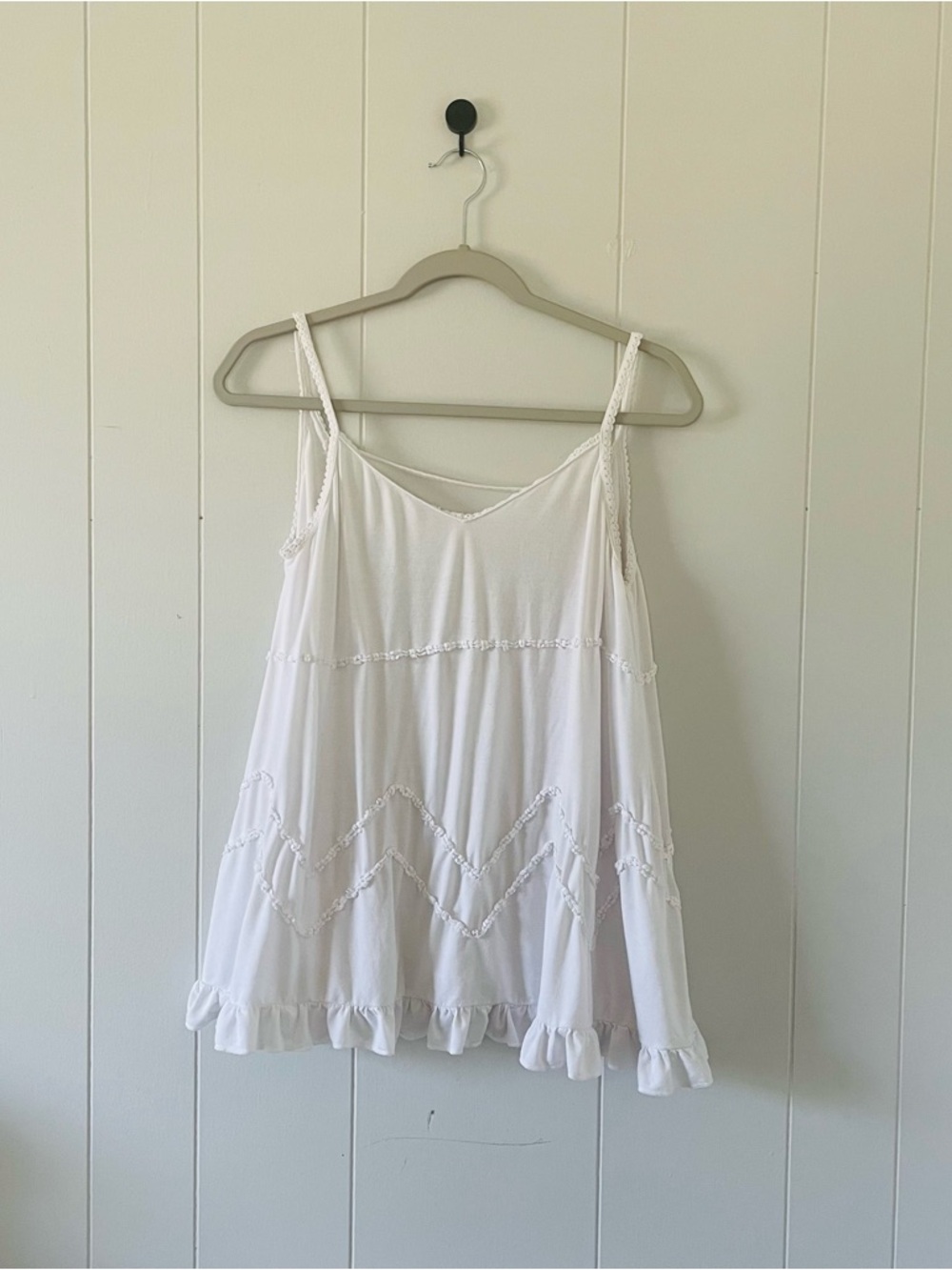 POL White Lace-Trim Spaghetti Strap Tank Top